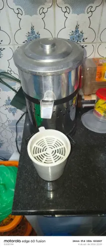 Espremedor de laranja profissional 