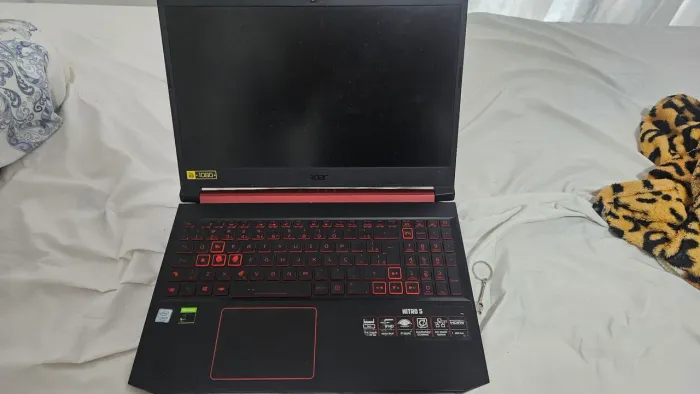 Acer nitro 5 | I5 9300H | GTX 1650 (Defeito) | 16gb ram ddr4 | SEM HD OU SSD