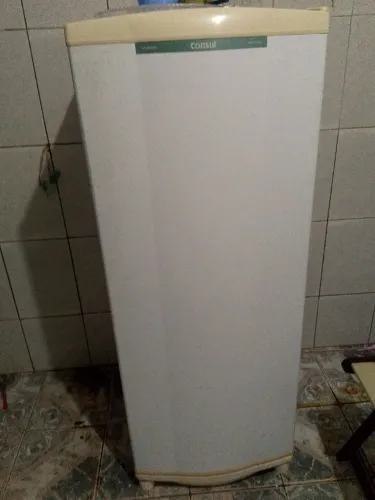 GELADEIRA $700 REAIS