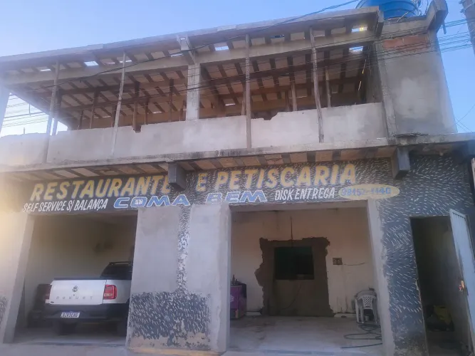 Casa e ponto comercial
