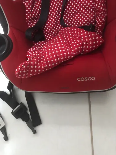 Cadeirinha de bb com porta mamadeira e isofix