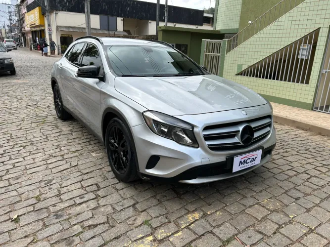 Mercedes-Benz GLA 200 Adv. 1.6/1.6 TB 16V Flex Aut. 2015