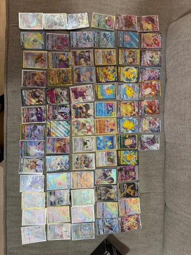 VENDO LOTE COMPLETO DE CARTAS POKÉMON RARAS