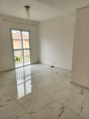 EXCELENTE CASA SOBRADO 82 metros 2 DORMS 2 VAGAS COND QUINTA SANTA ANNA - Jardim Maria Ter
