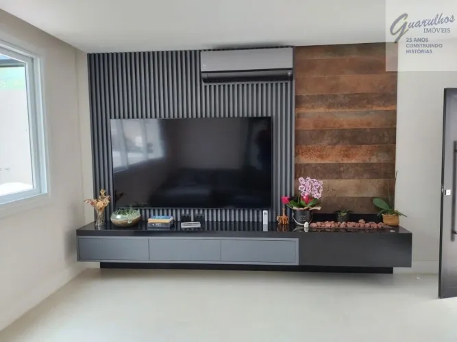 Casa de alto padrão em condomínio com vista para Pedra Grande, Atibaia