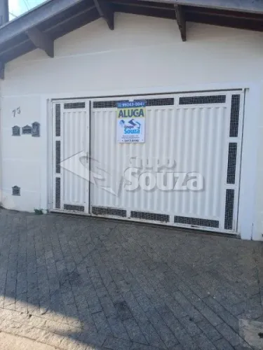 casa com 2 quartos para alugar no Santa Rosa