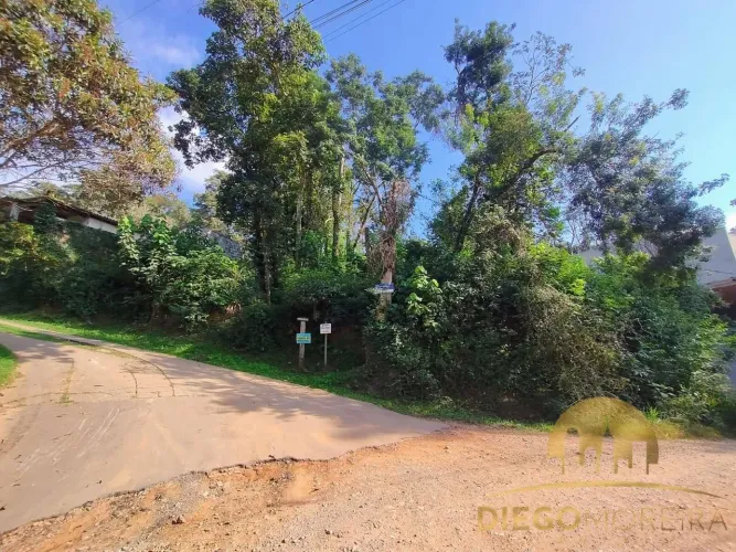 TERRENO À VENDA EM TERRA PRETA!