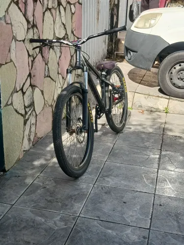 Bike hupi whistler 2018 aro 26 tirei os adesivos para pintar