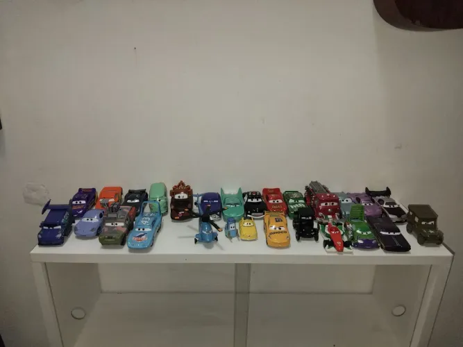 Carros disney cars LEIA