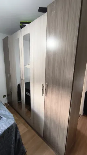 Doação - Guarda Roupa 6 portas