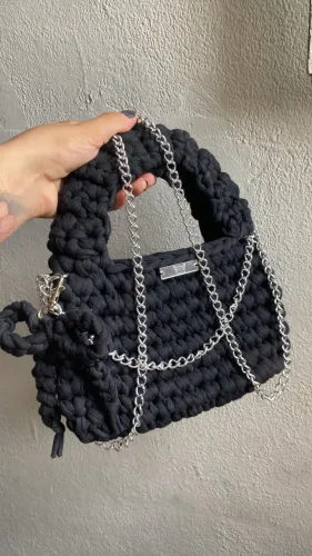 Bolsa de Crochê com fio de malha 