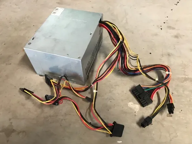 Fonte Pauta PX-400RPF 24pinos 250w Sata ATX