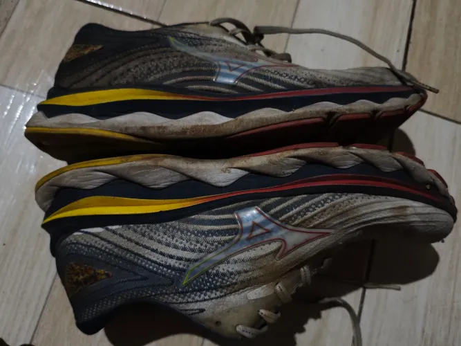 Mizuno wave sky 06 40