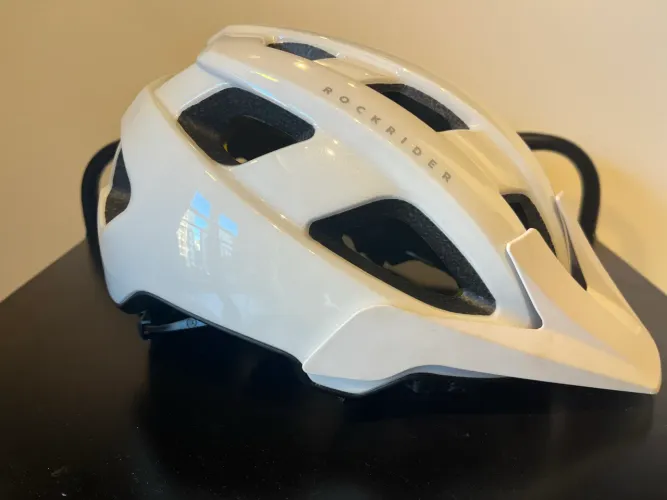 Capacete Bicicleta e outros acessórios