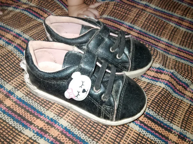 Vendo sapato infantil novo