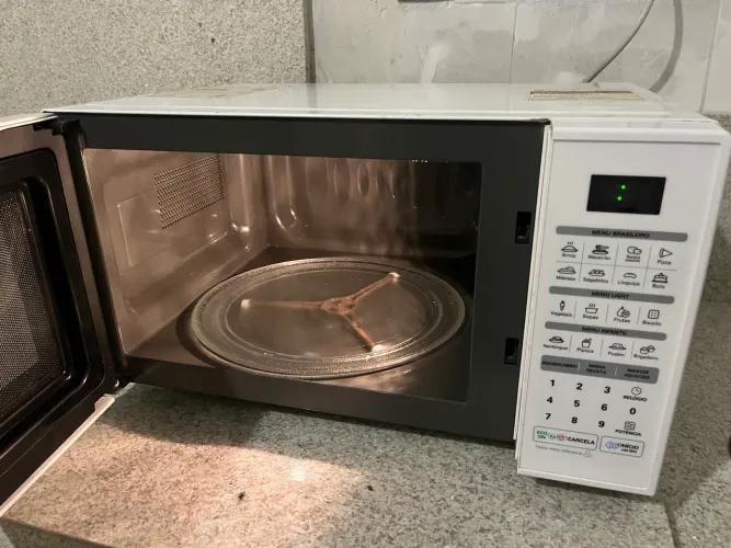 Micro-ondas LG MS3052 branco 30L