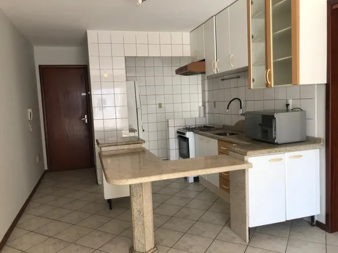 Alugo apto de 2 dormitórios 