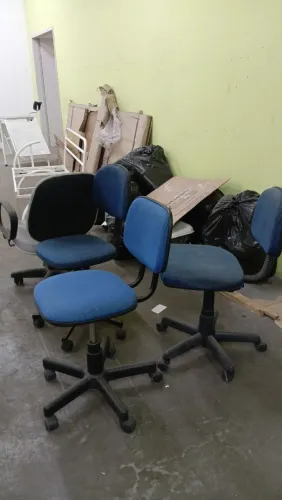 Cadeiras de escritório giratórias