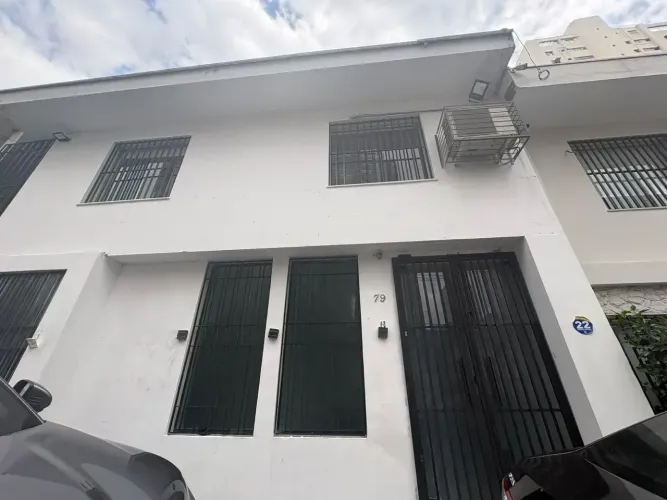 CASA COMERCIAL AMPLA