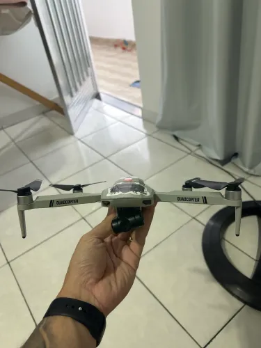 Drone KF102