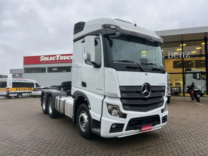 Mercedes-Benz Actros 2548 LS 6x2 | Selectrucks.