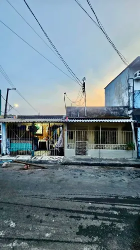 Imóvel de Esquina à venda - Col. Oliveira Machado