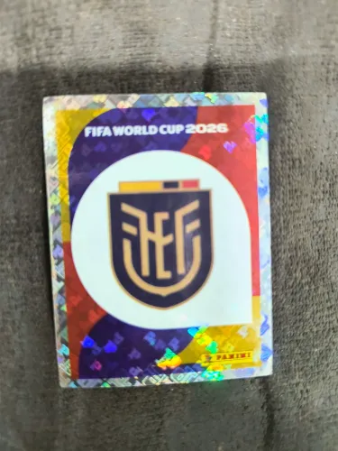 Vendo Figurinha dourada e da seleção da Argentina