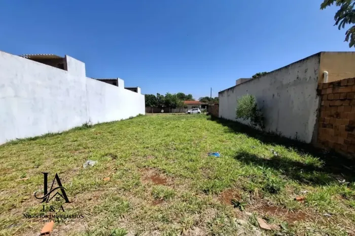 Terreno com 390 m² sem asfalto, á venda no Nova Campo Grande