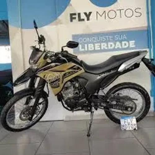 Vendo ou troco por carro Lander 2022