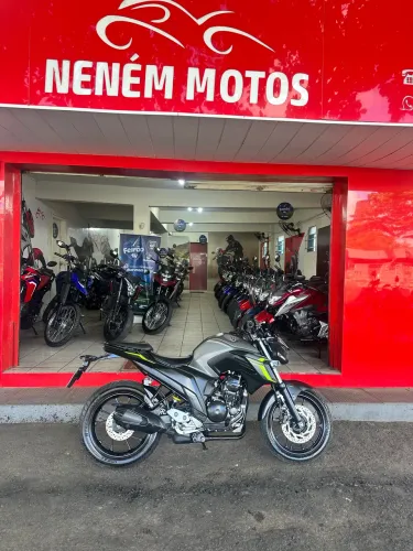 FZ250 2024 - 11.000km 23.500,00$