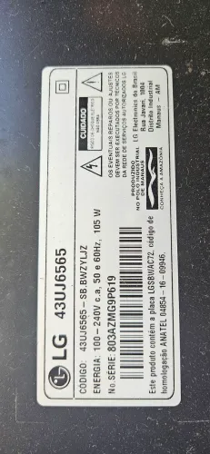 TV Smart LG 43 polegadas modelo 43UJ6565observação com tela quebrada pra retirada de peças