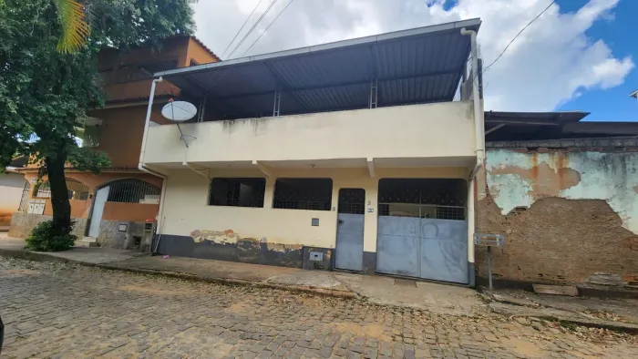 VENDO CASA NO BAIRRO MONTE CRISTO EM CACHOEIRO DE ITAPEMIRIM VALOR 320.000