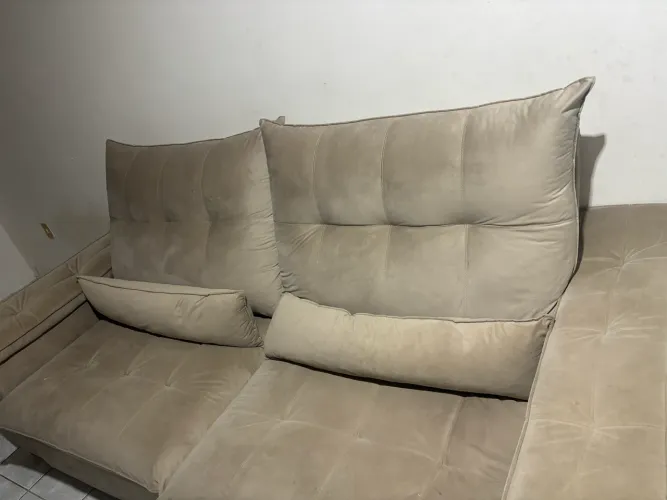 Sofá com apenas 4 meses de uso