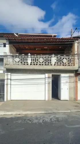 Imóvel para aluguel possui 160 metros quadrados com 3 quartos em Veloso - Osasco - SP