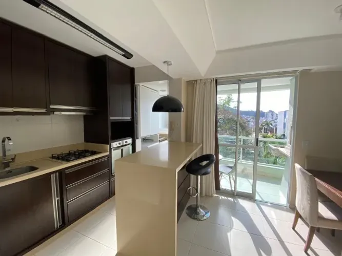 Apartamento na Trindade | 2 Suítes + Lavabo | Mobiliado | Próximo à UFSC