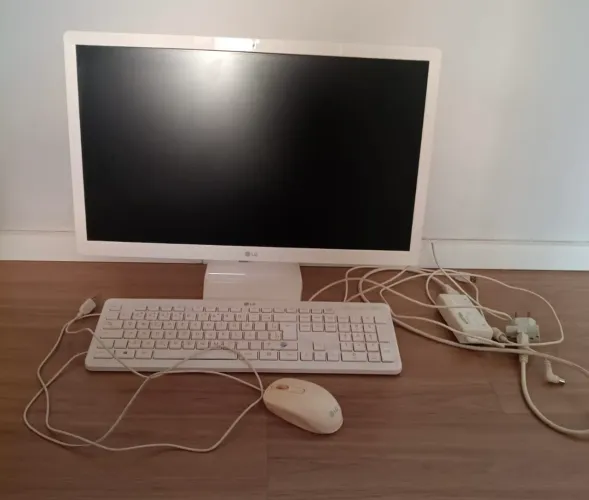 Vende se computador 