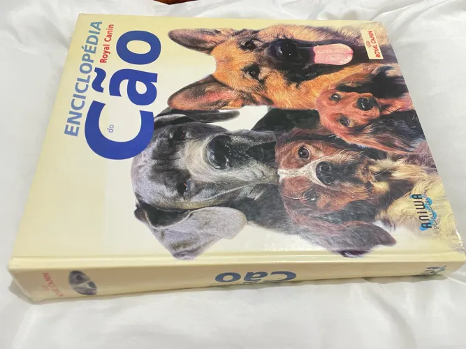 Livro Enciclopédia Do Cão - Royal Canin