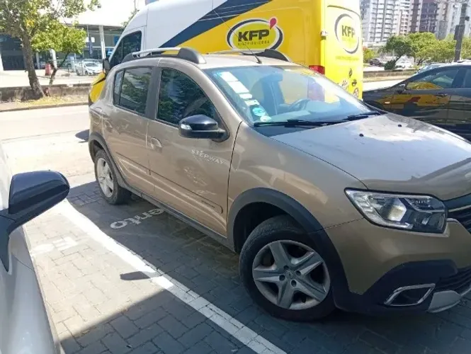 Renault Stepway Zen Flex 1.6 16V Mec. 2024