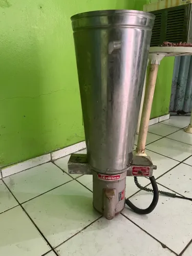 Liquidificador triturador industrial basculante (Não entrega)