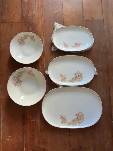 Aparelho de jantar Porcelana Real Brasil para 12 pessoas - 29 peças - excelente estado