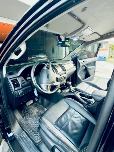 Ford Ranger Black 2.2 4X2 CD Diesel AUT 2022
