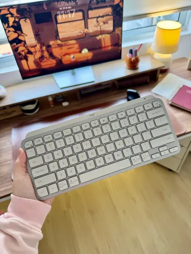 teclado logitech MX KEYS MINI
