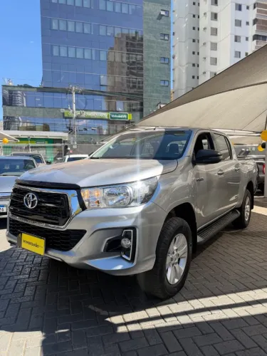 Toyota Hilux CD SR 4X4 2.8 TDI Diesel Aut. 2020