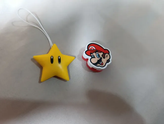 Colecionáveis kinder Joy super Mario