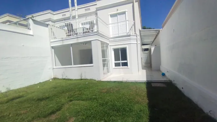 Casa / Sobrado para Locação em Santana de Parnaíba, Tamboré, 4 dormitórios, 1 suíte, 3 ban