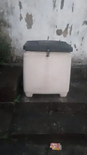 Vendo baú de moto no precinho 