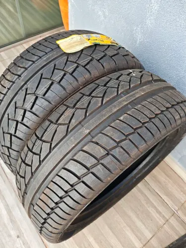 Pneu 215/50 R17 west lake
