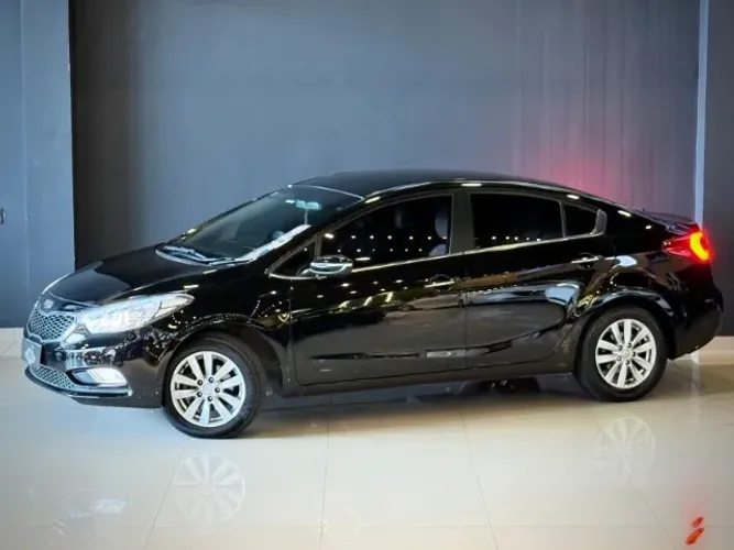 Kia Motors Cerato 1.6 16V Flex Aut. 2015