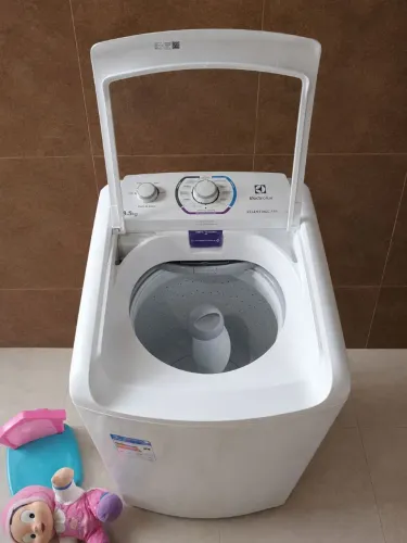 Máquina de lavar roupas ELECTROLUX