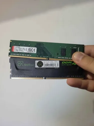Kit 16 giga de ram ddr4 , são 2 pentes 8 giga cada pente